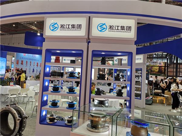 太原國(guó)標(biāo)法蘭DN125NBR橡膠避震接頭 太原國(guó)標(biāo)法蘭DN125NBR橡膠避震接頭